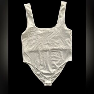 ⭐️a new day White Top body suit